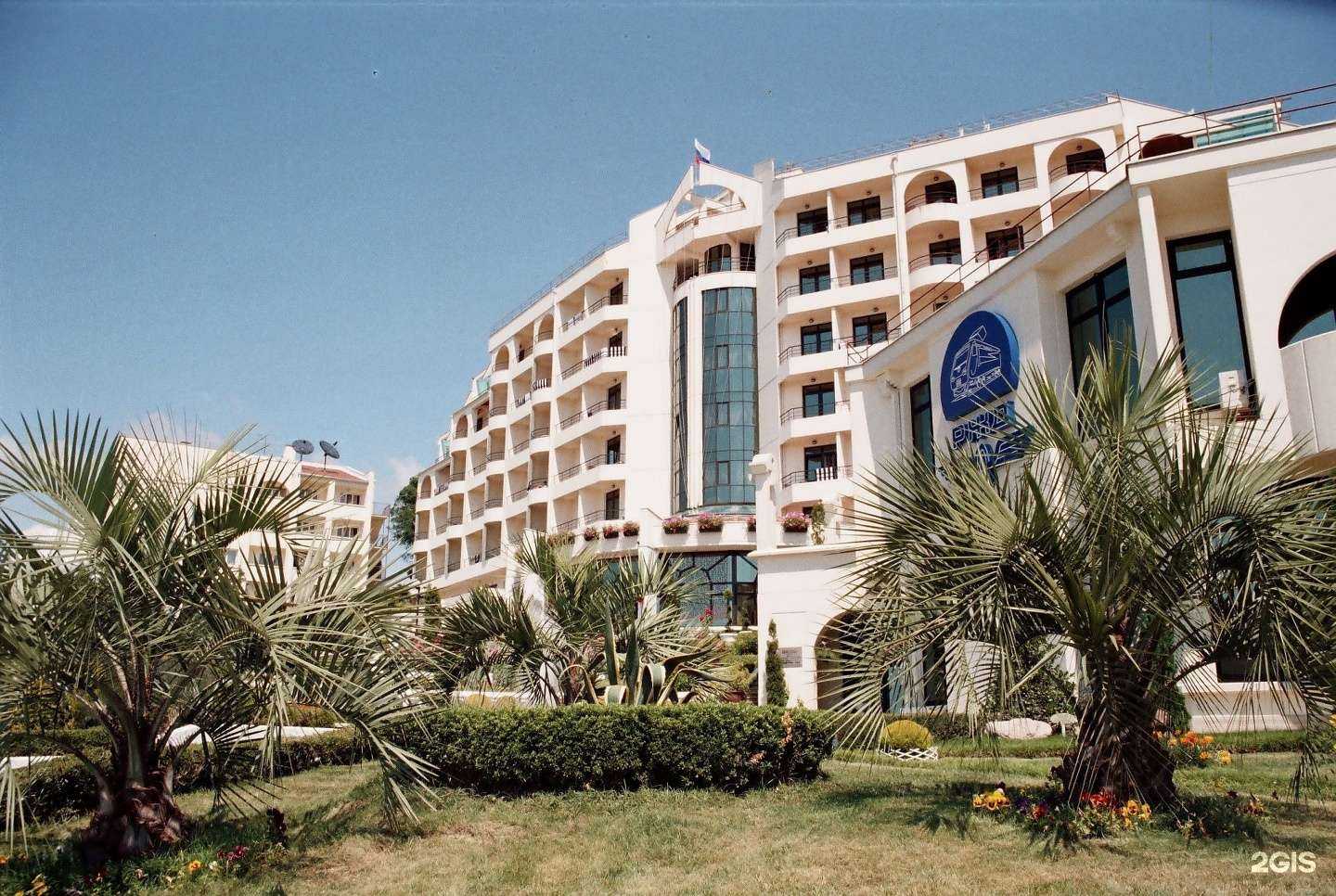 Отзывы на компанию Октябрьский в Сочи c фото