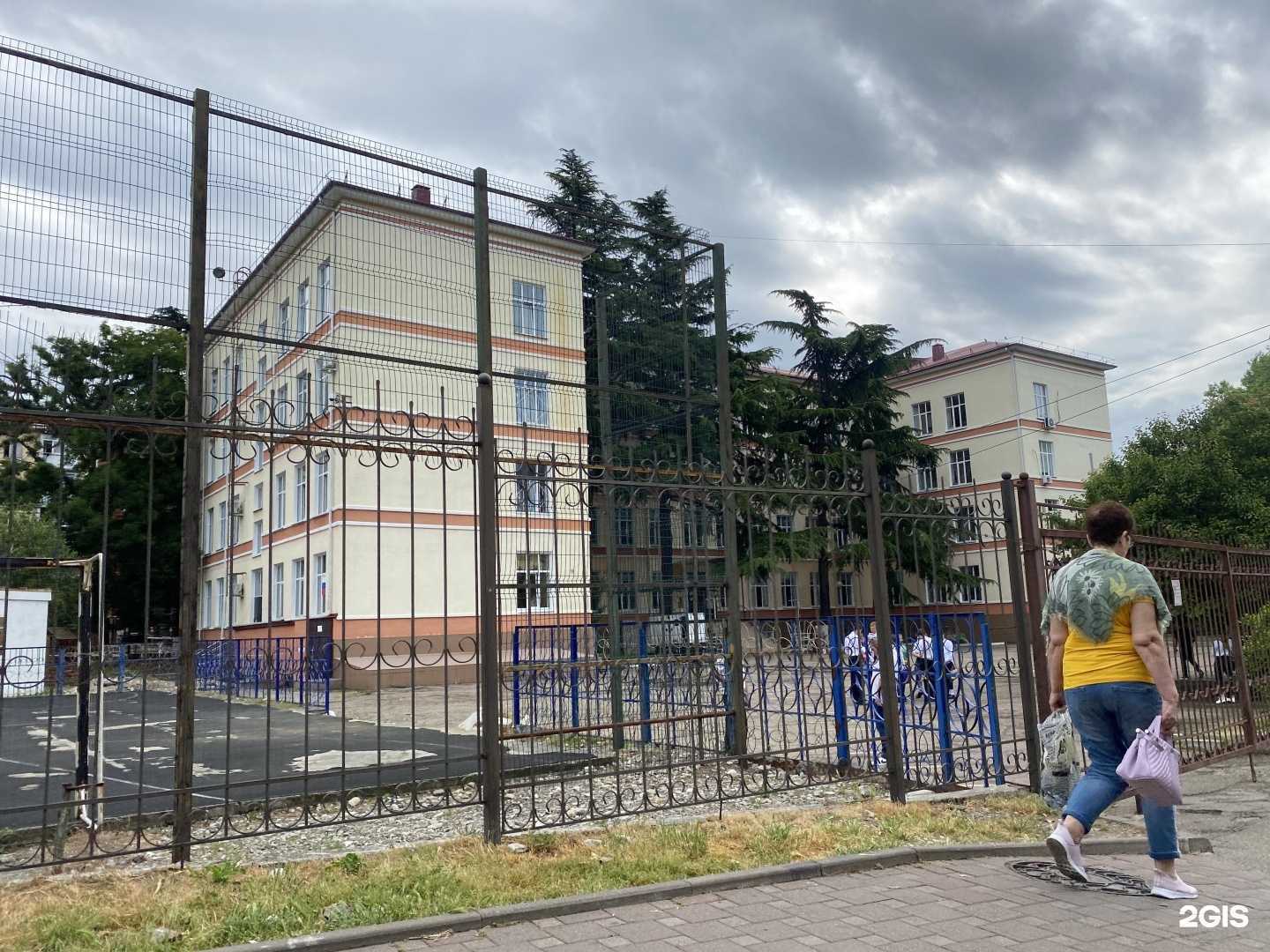 Отзывы на компанию Средняя школа №6 в г. Туапсе c фото