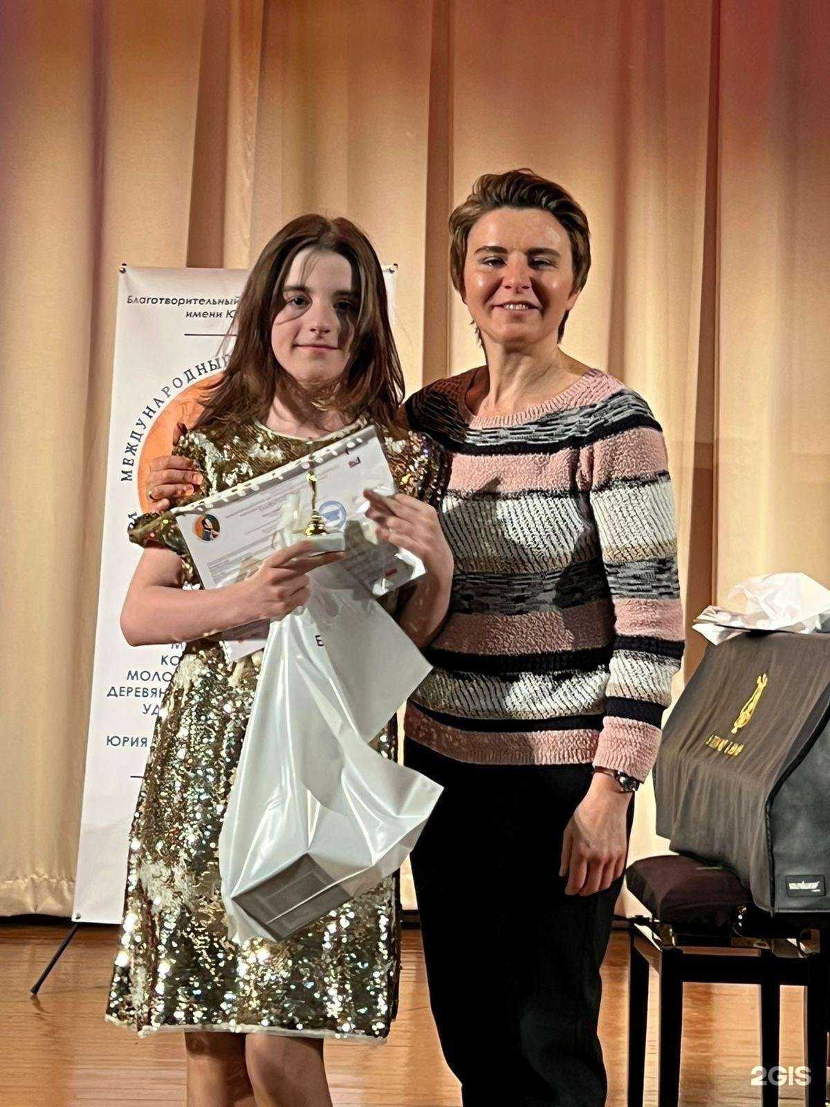 Отзывы на компанию Республиканская школа искусств Мурада Кажлаева для особо одаренных детей в Махачкале c фото