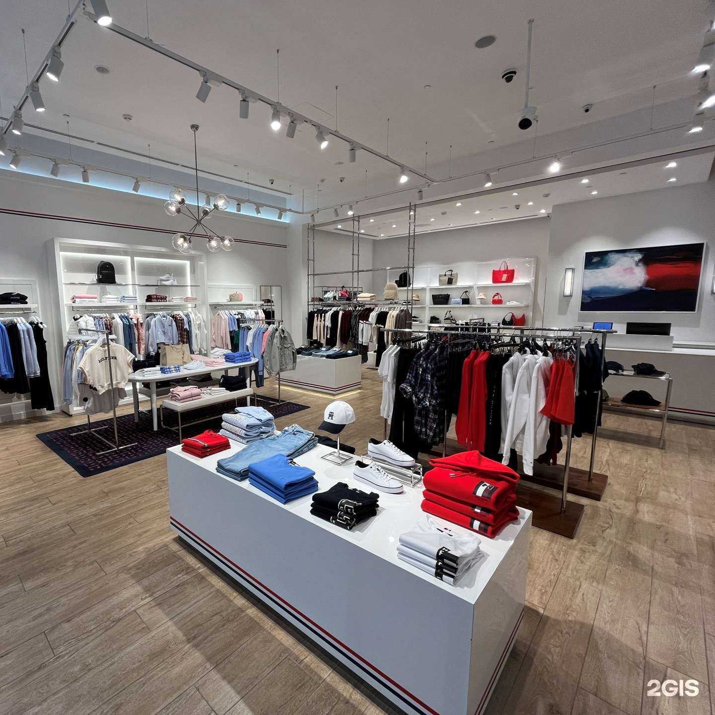 Отзывы на компанию Tommy Hilfiger в г. Красноярск c фото