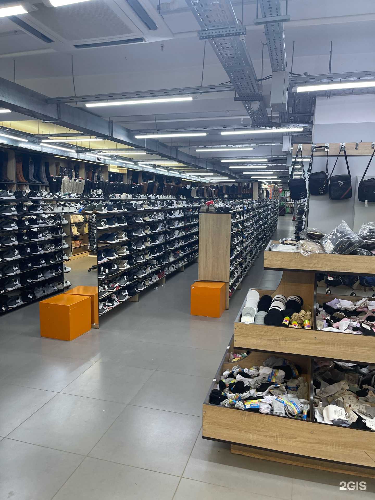 Отзывы на компанию Магазин одежды и обуви в Казани c фото