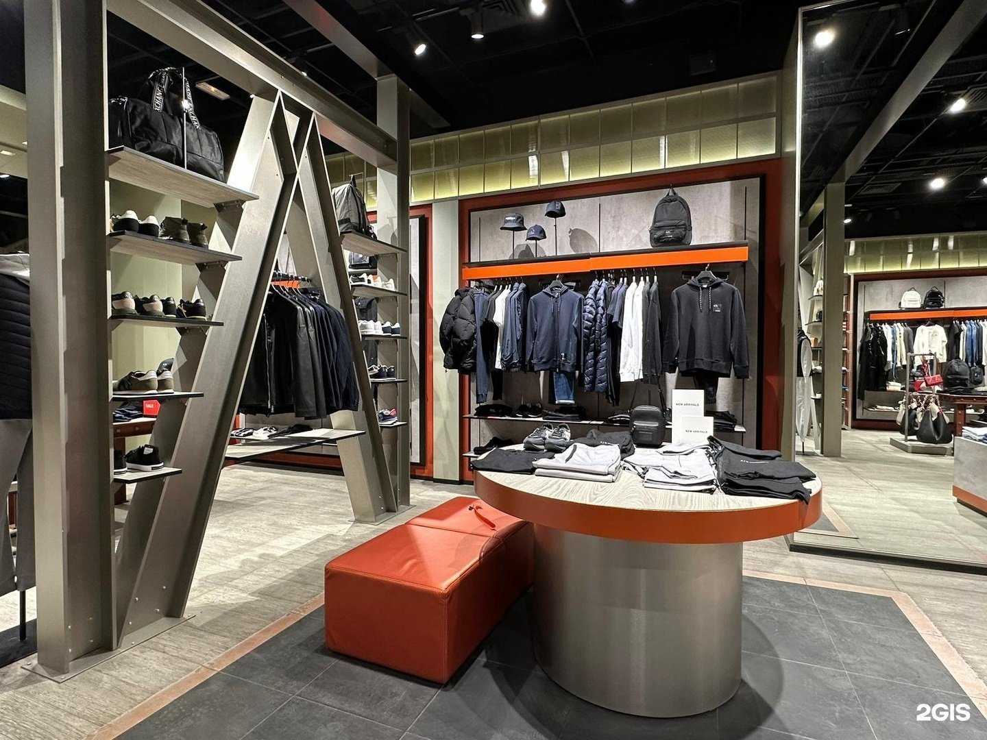 Отзывы на компанию Armani Exchange в Новосибирске c фото