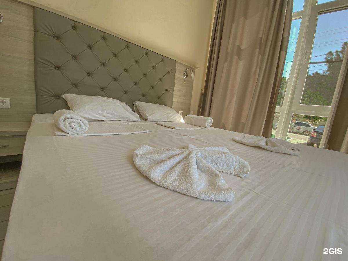 Отзывы на компанию Moon hotel в Геленджике c фото