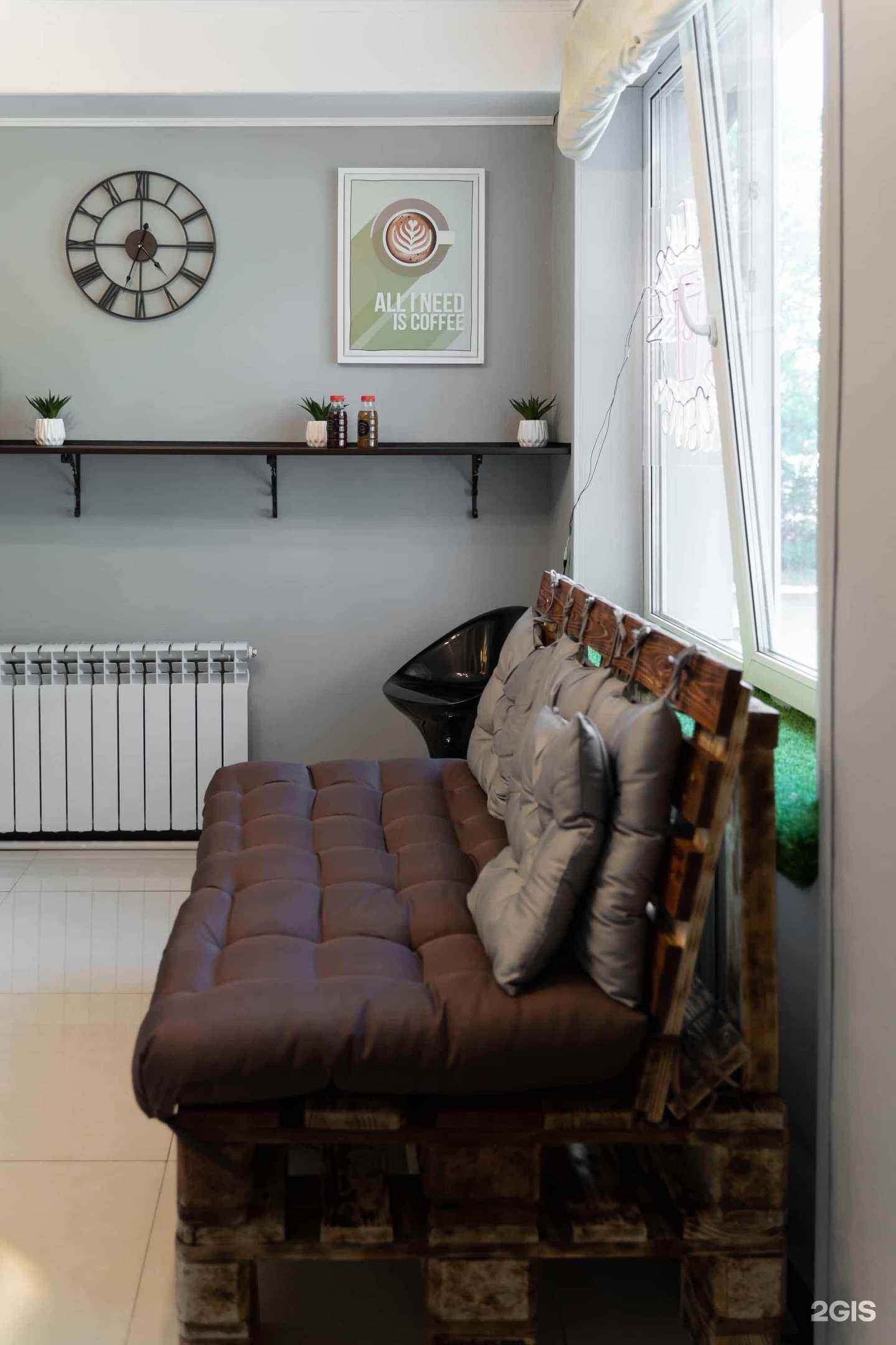 Отзывы на компанию Кофе, булки и любовь в Уссурийске c фото