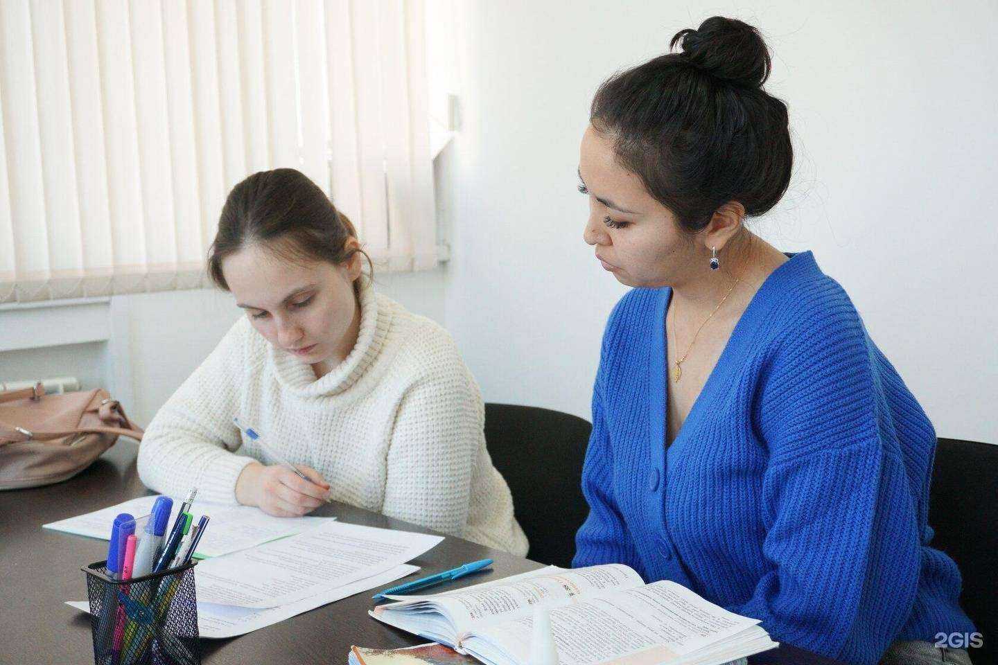 Отзывы на компанию Учебная империя в Владивостоке c фото