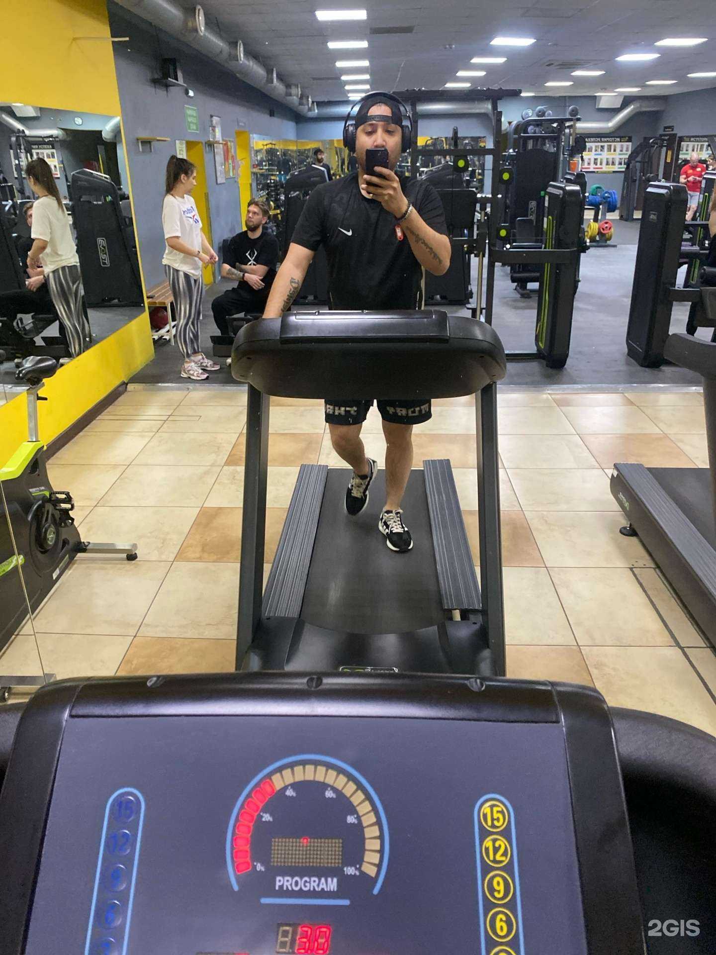 Отзывы на компанию МетроFitness в Омске c фото