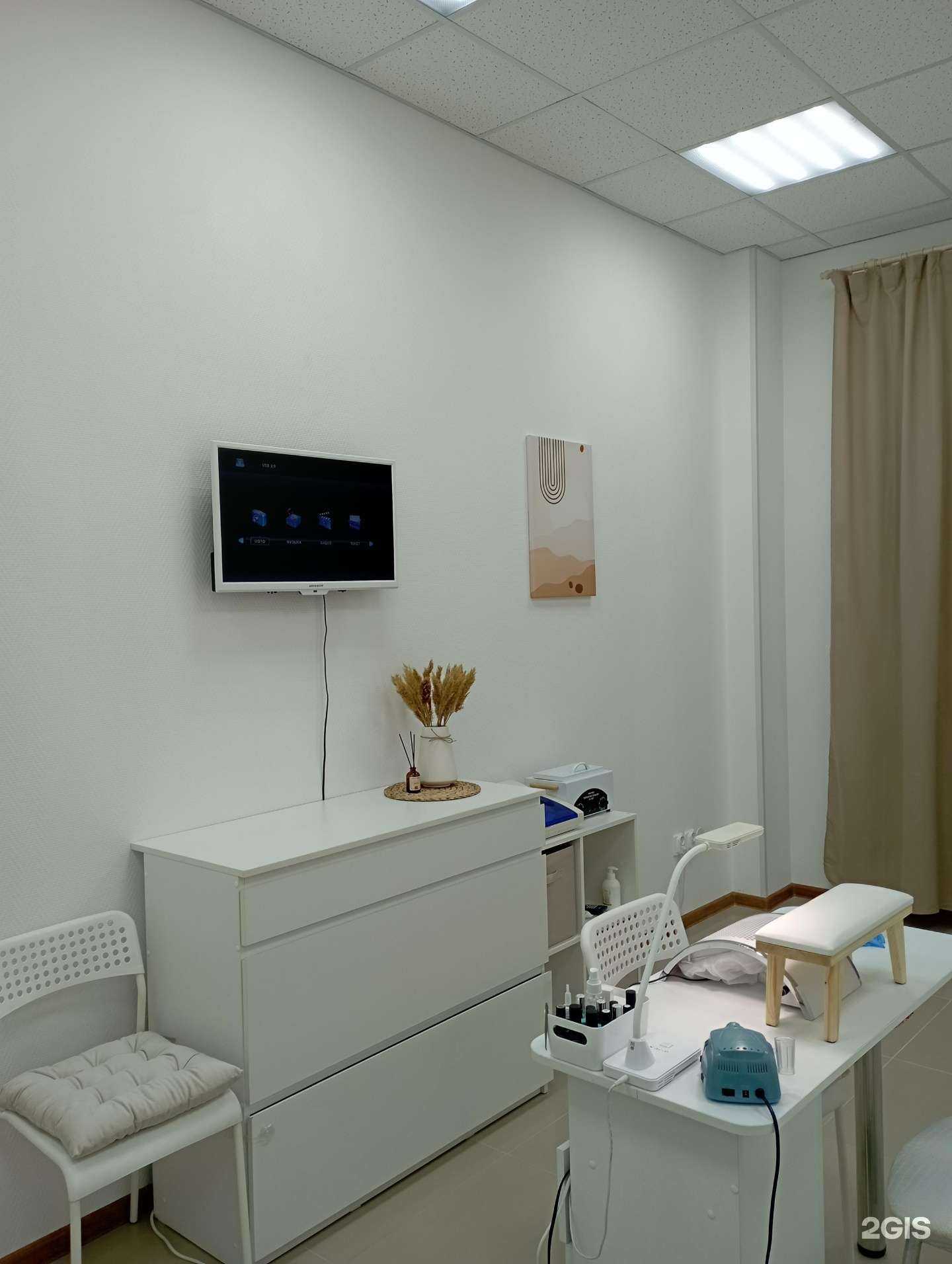 Отзывы на компанию Кабинет ногтевого сервиса в Екатеринбурге c фото