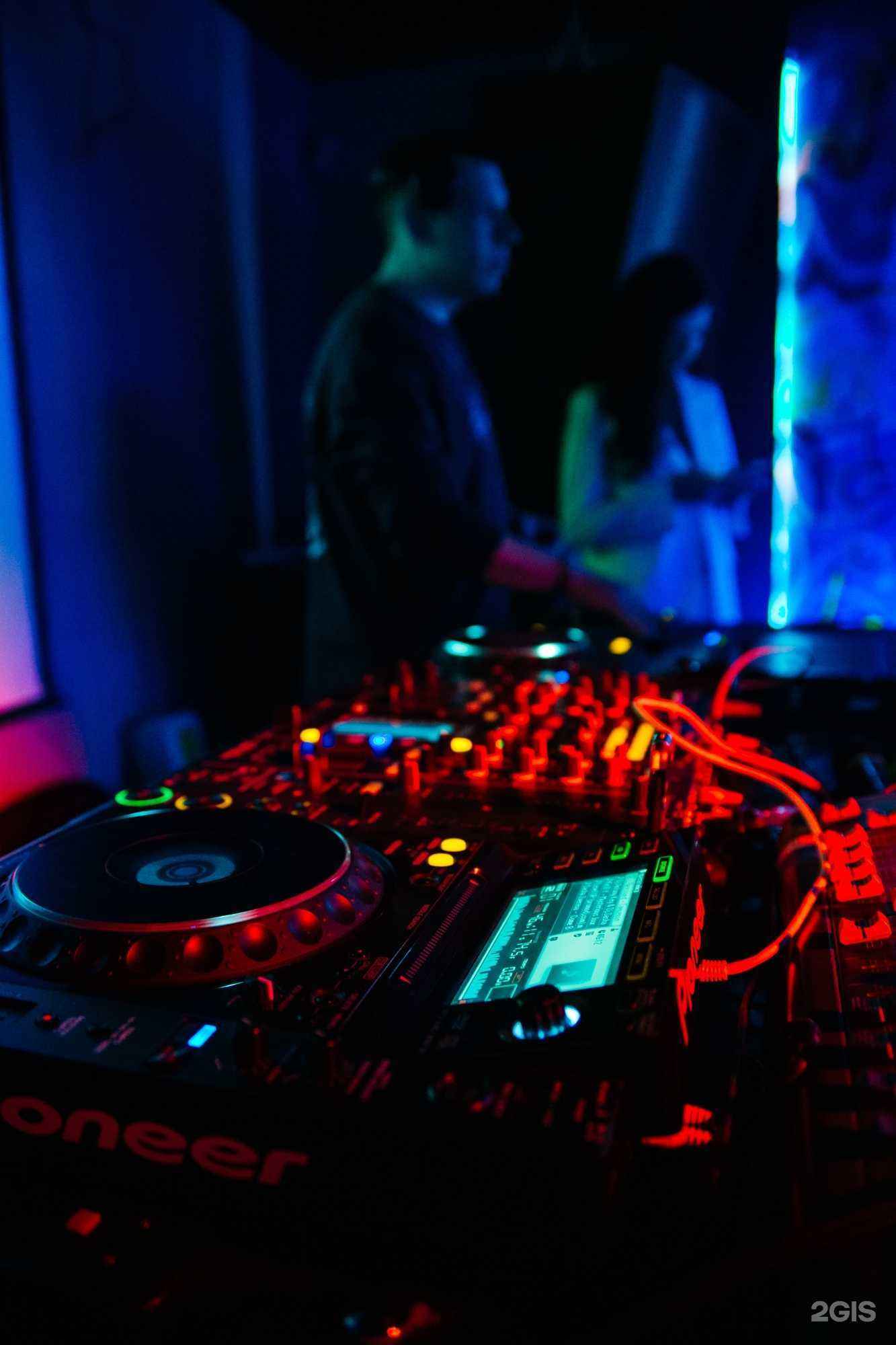 Отзывы на компанию Неон в Саратове c фото