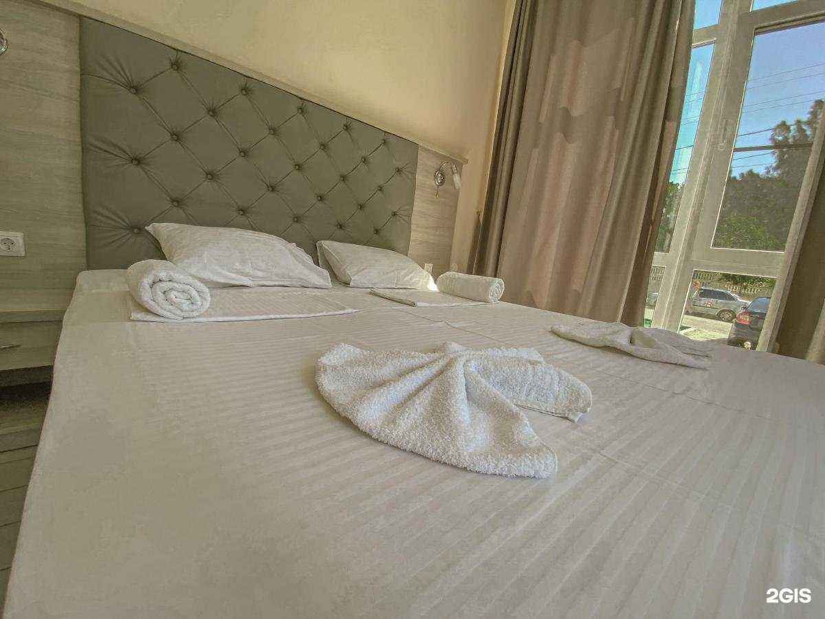 Отзывы на компанию Moon hotel в г. Геленджик c фото