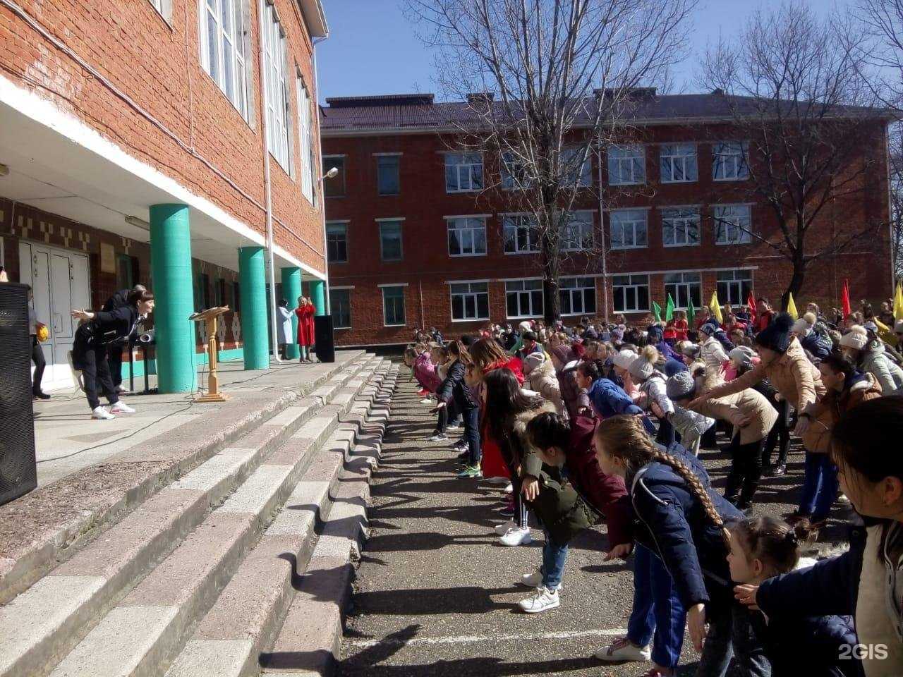 Отзывы на компанию Средняя школа №2 в г. Майкоп c фото