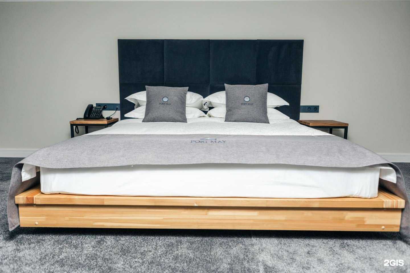 Отзывы на компанию PORT MAY. HOTEL&RESTAURANT в Владивостоке c фото