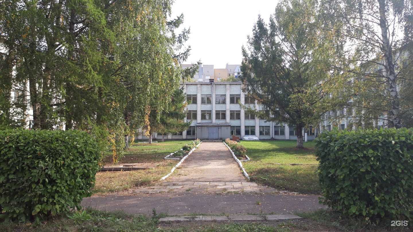 Отзывы на компанию Кировский государственный колледж строительства, экономики и права в Кирове c фото