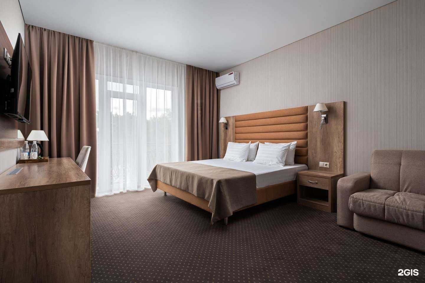 Отзывы на компанию Trianon hotel в г. Геленджик c фото