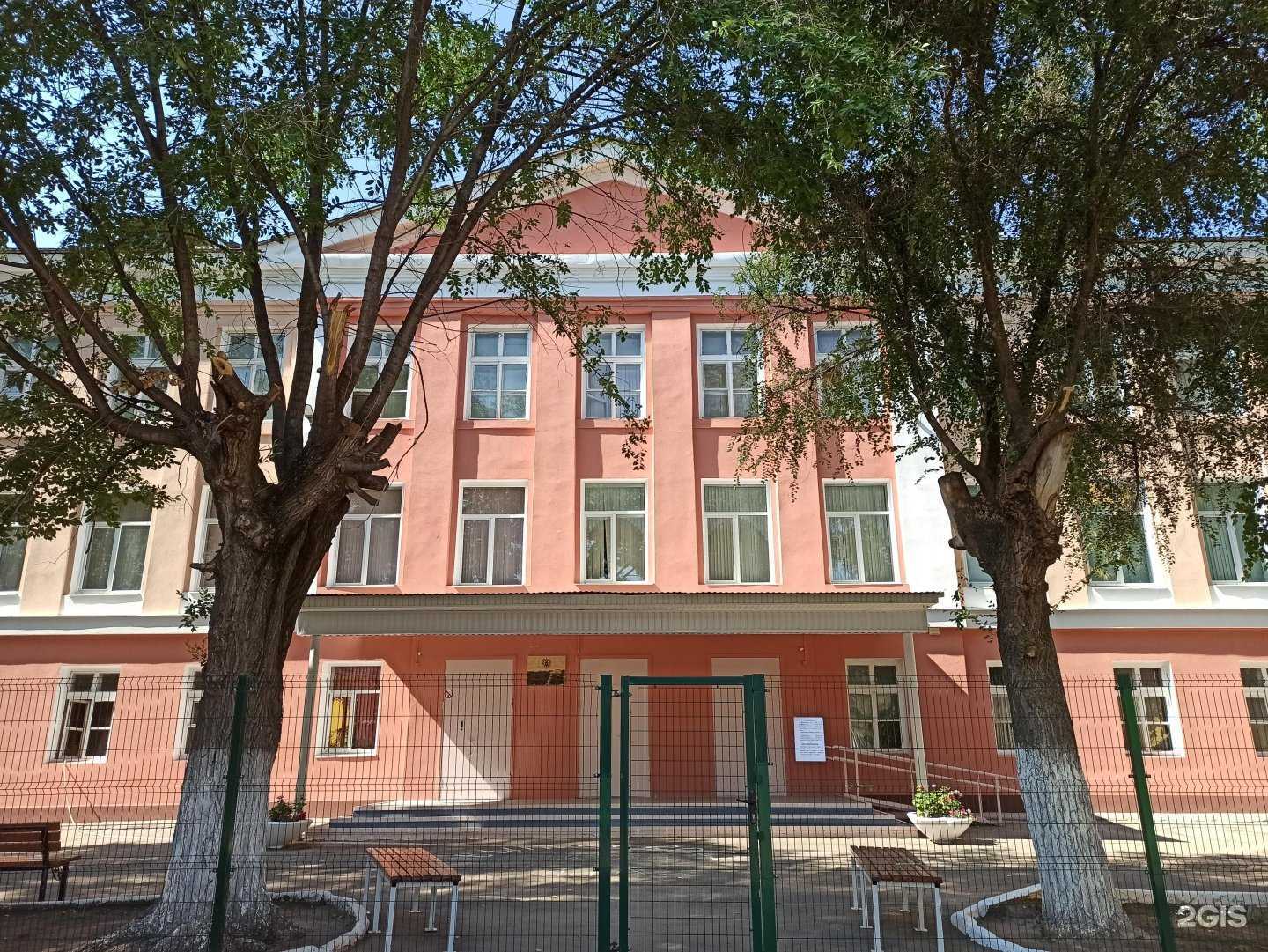 Отзывы на компанию Средняя школа №16 в Энгельсе c фото