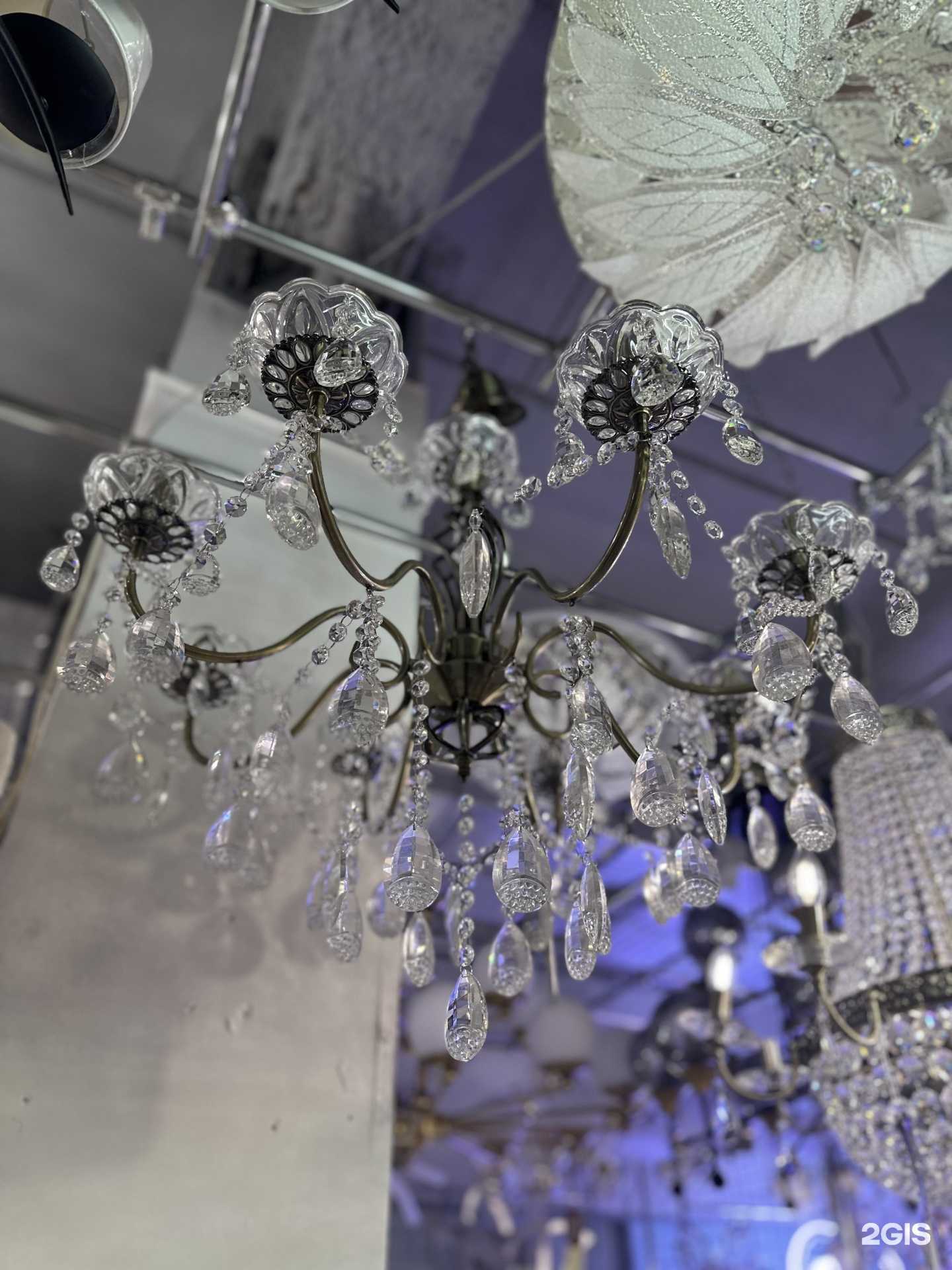 Отзывы на компанию Магазин люстр в г. Нижневартовск c фото