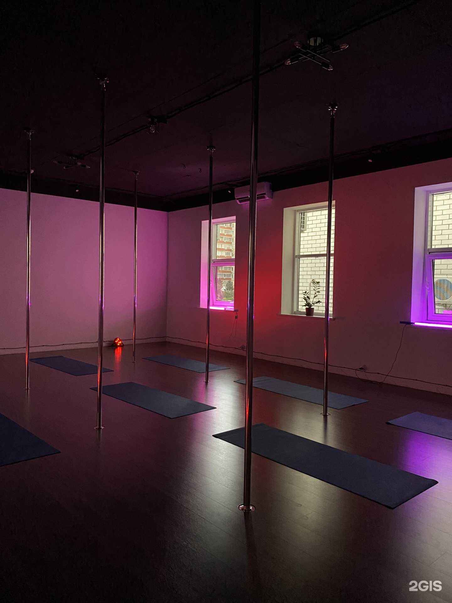 Отзывы на компанию Rocking Pole Studio в г. Краснодар c фото