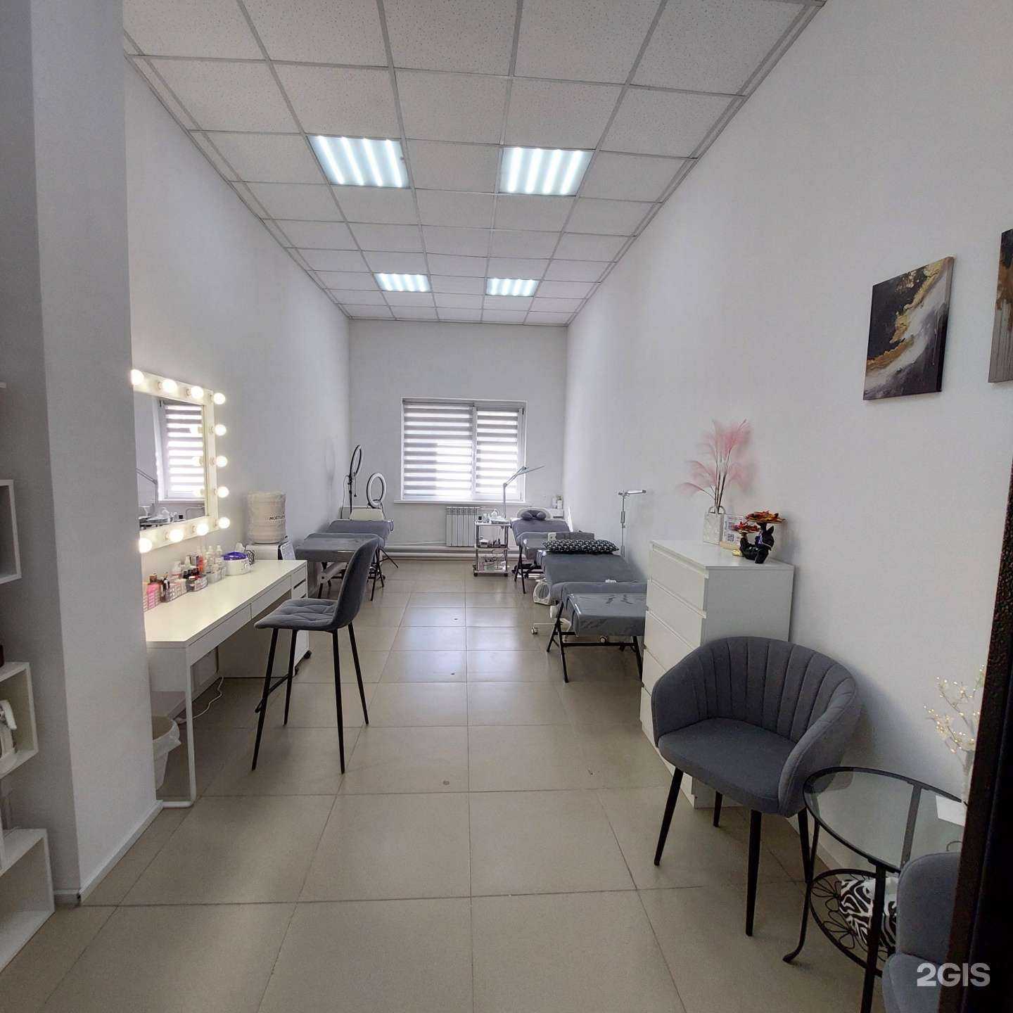 Отзывы на компанию Brows & Lashes Studio Svetlana Demarchuk в Новосибирске c фото