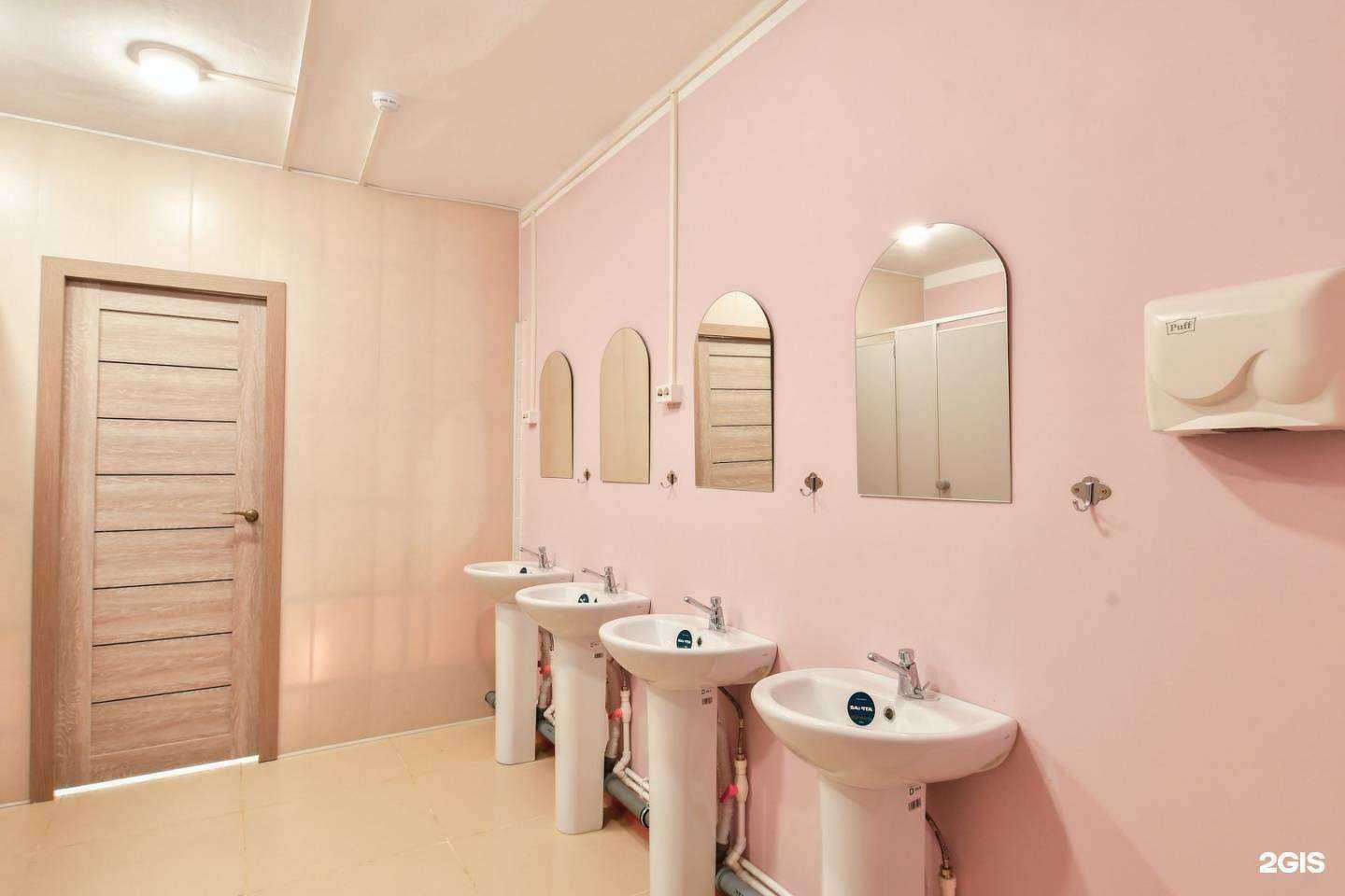 Отзывы на компанию Luga hostel в Южно-Сахалинске c фото