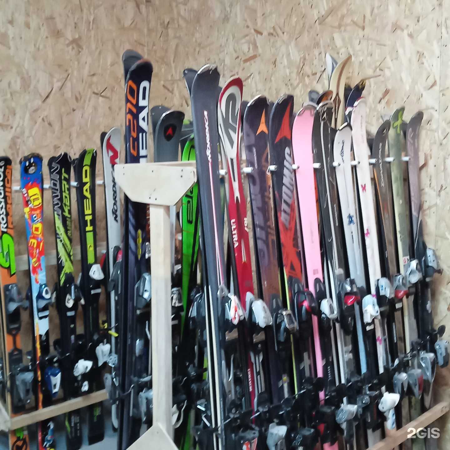 Отзывы на компанию Сервис по прокату сноубордов и горных лыж в Междуреченске c фото