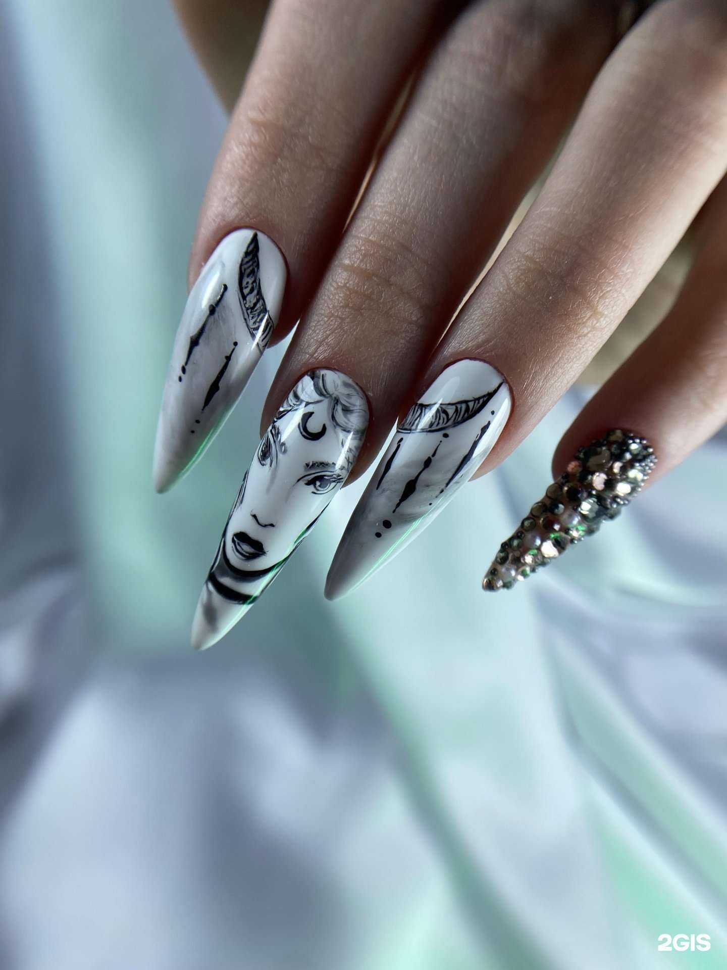 Отзывы на компанию Школа-студия по обучению мастеров маникюра в г. Волжский c фото