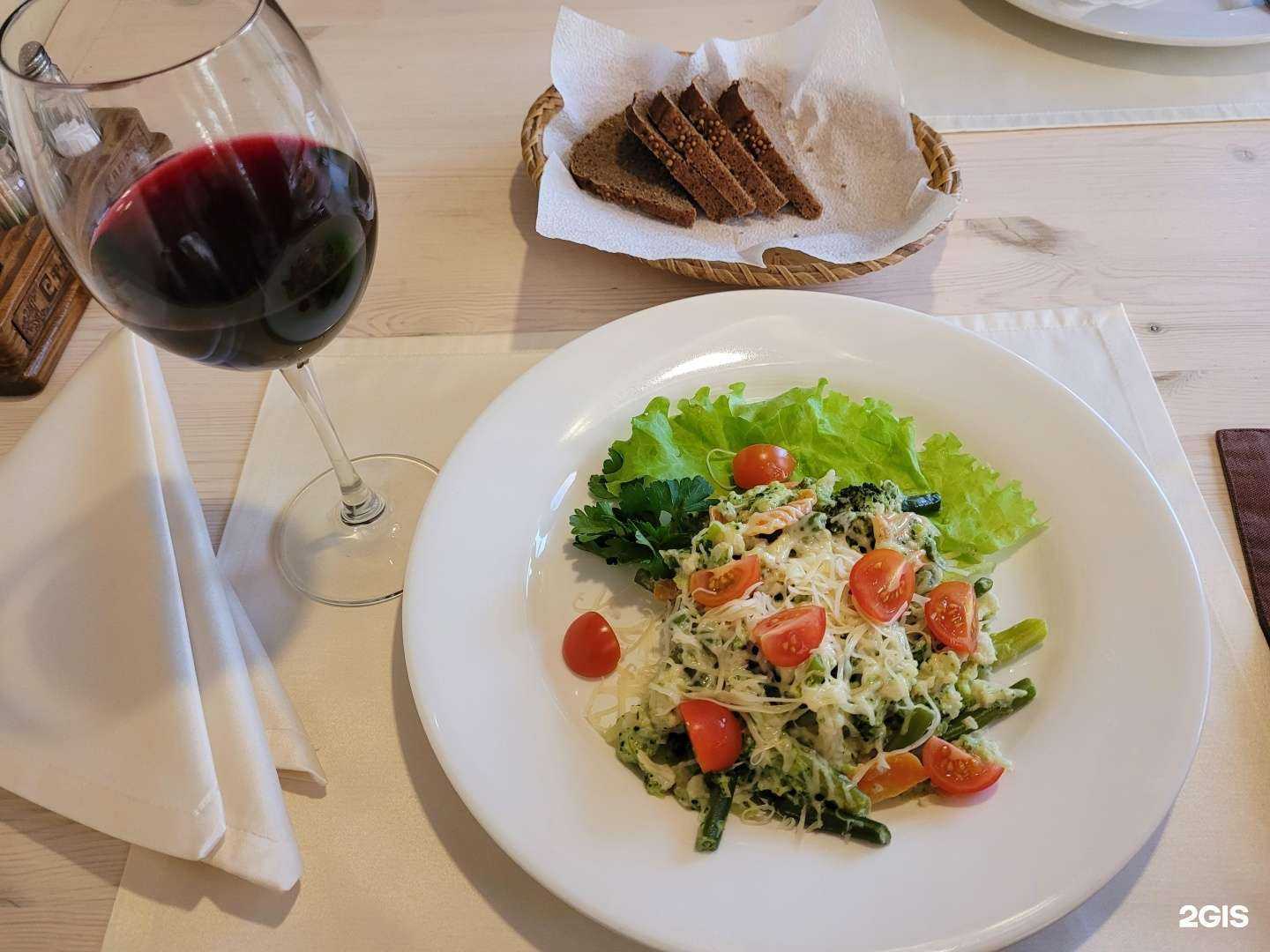 Отзывы на компанию Старый двор в Ханты-Мансийске c фото