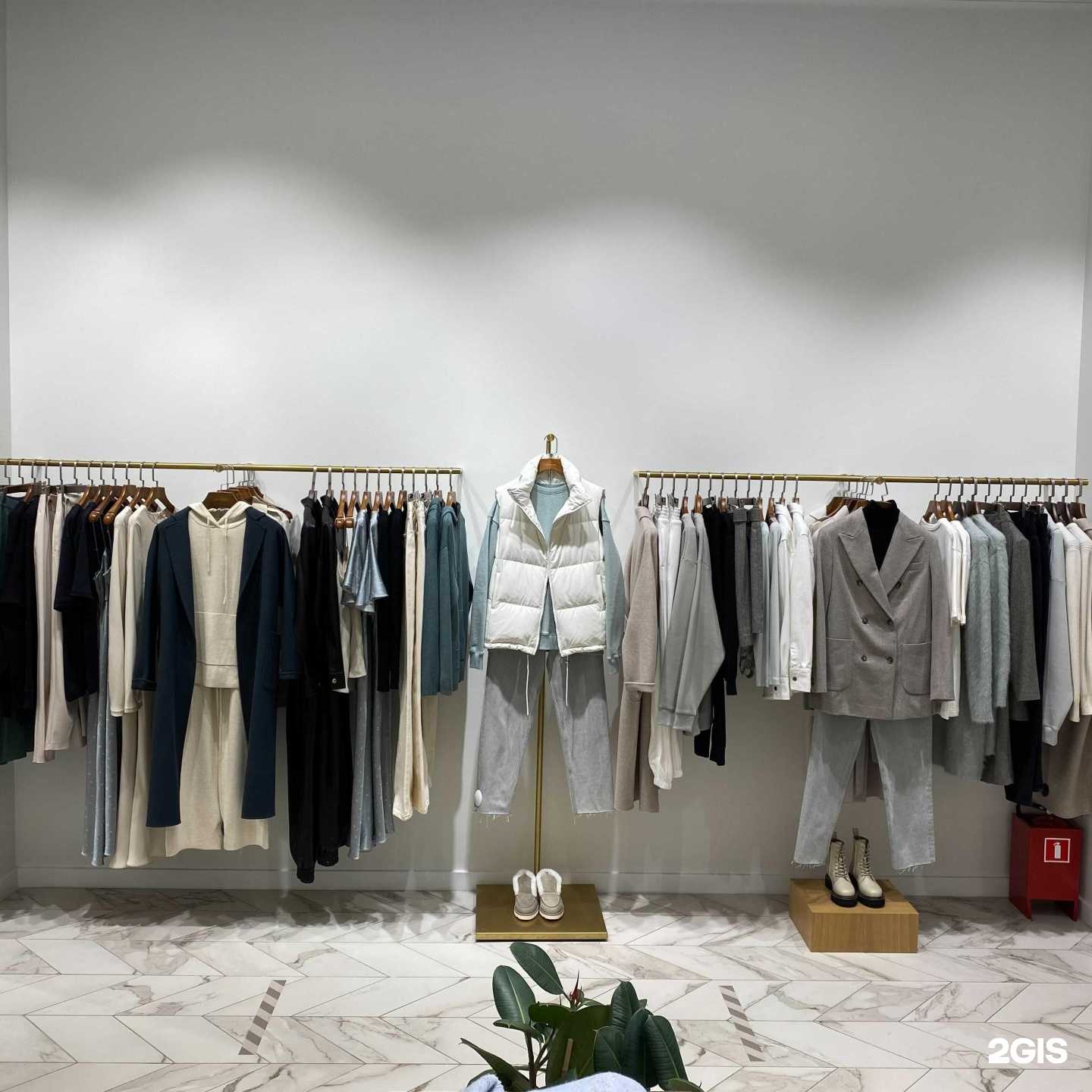 Отзывы на компанию 12 storeez в Новосибирске c фото