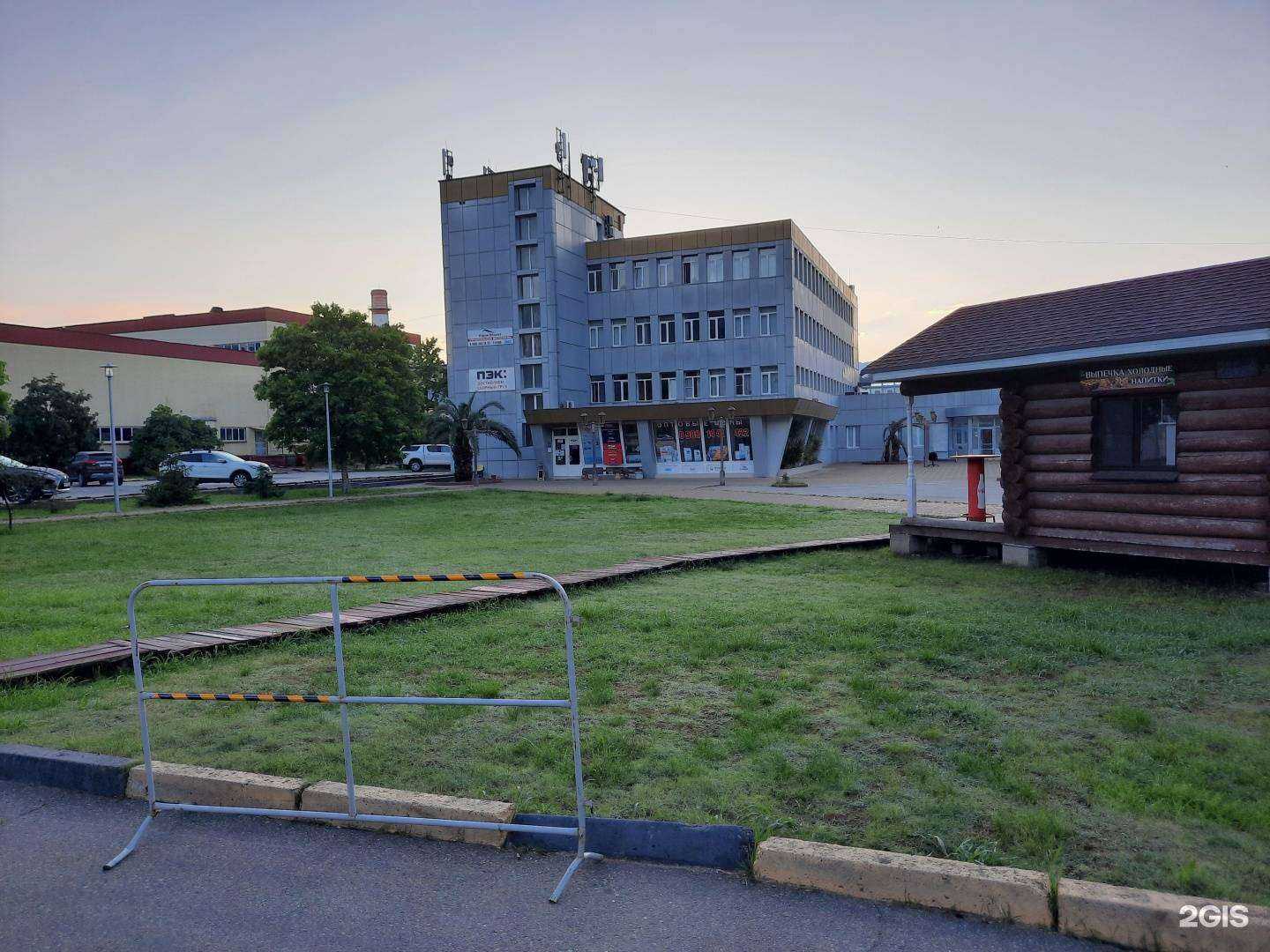 Отзывы на компанию Студия художественного стекла и мебели в Сочи c фото - фотография 2 из 2