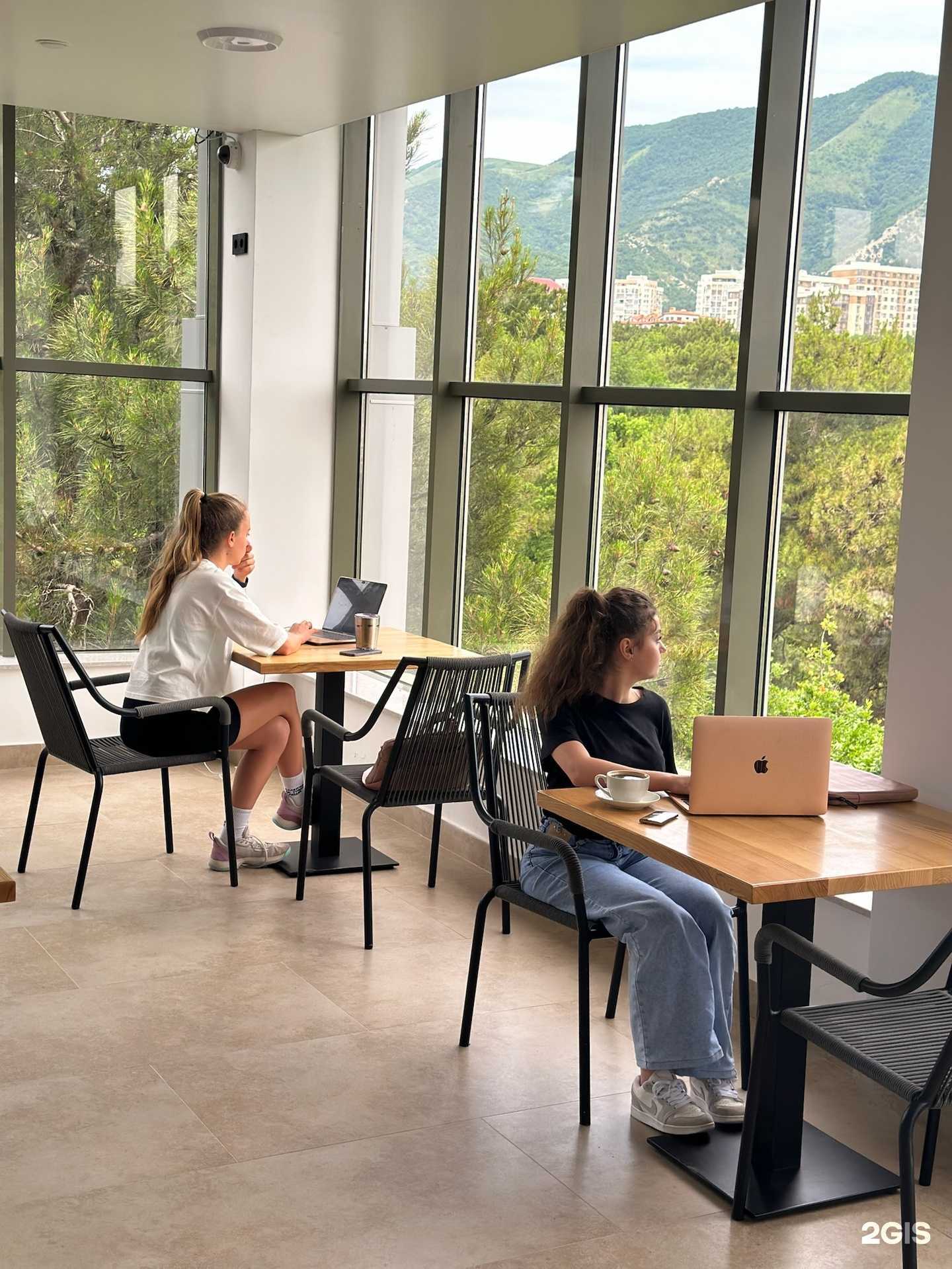 Отзывы на компанию Лунго в г. Геленджик c фото