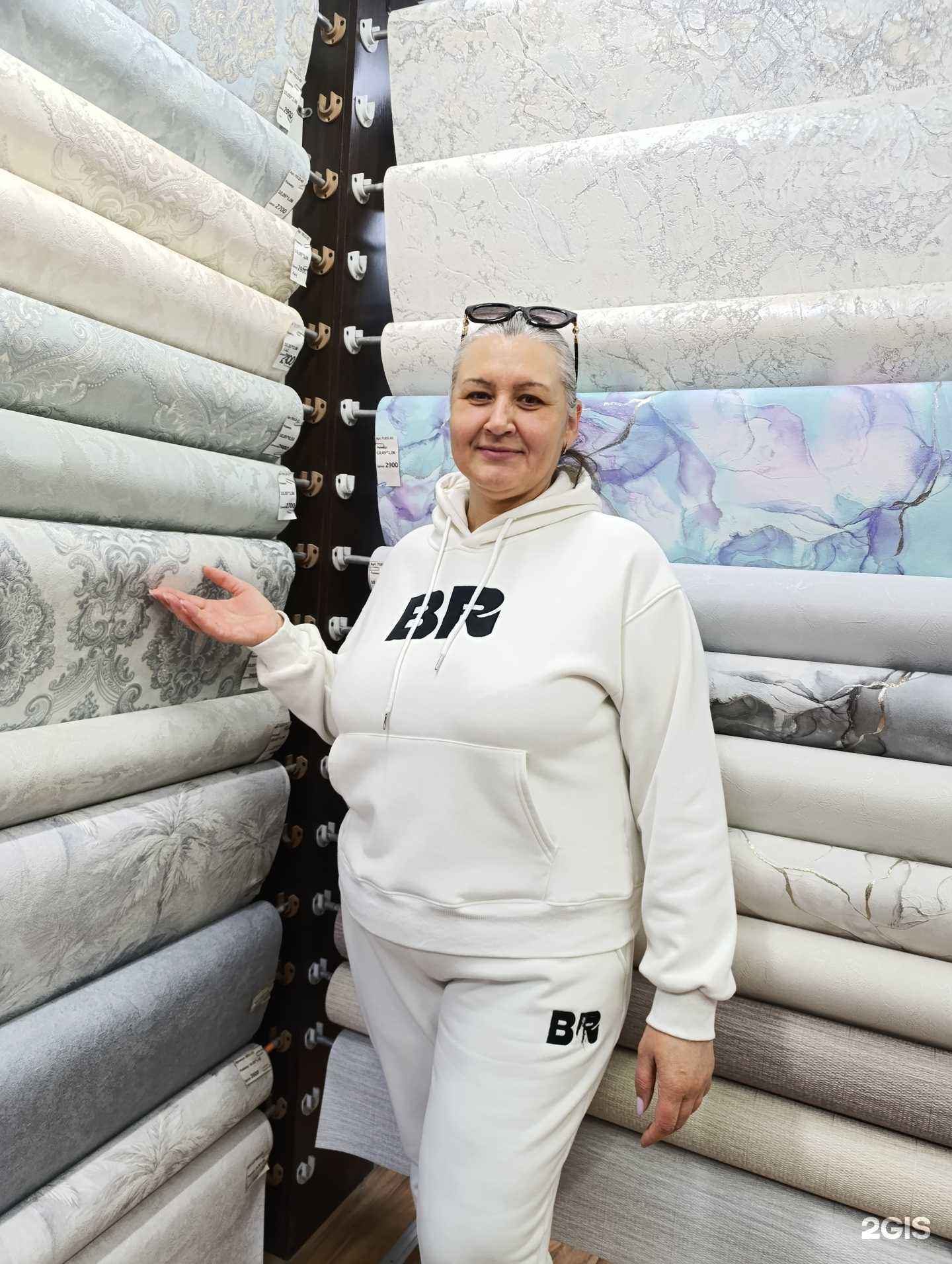 Отзывы на компанию Магазин по продаже обоев, хозяйственных и строительных товаров в г. Балашиха c фото