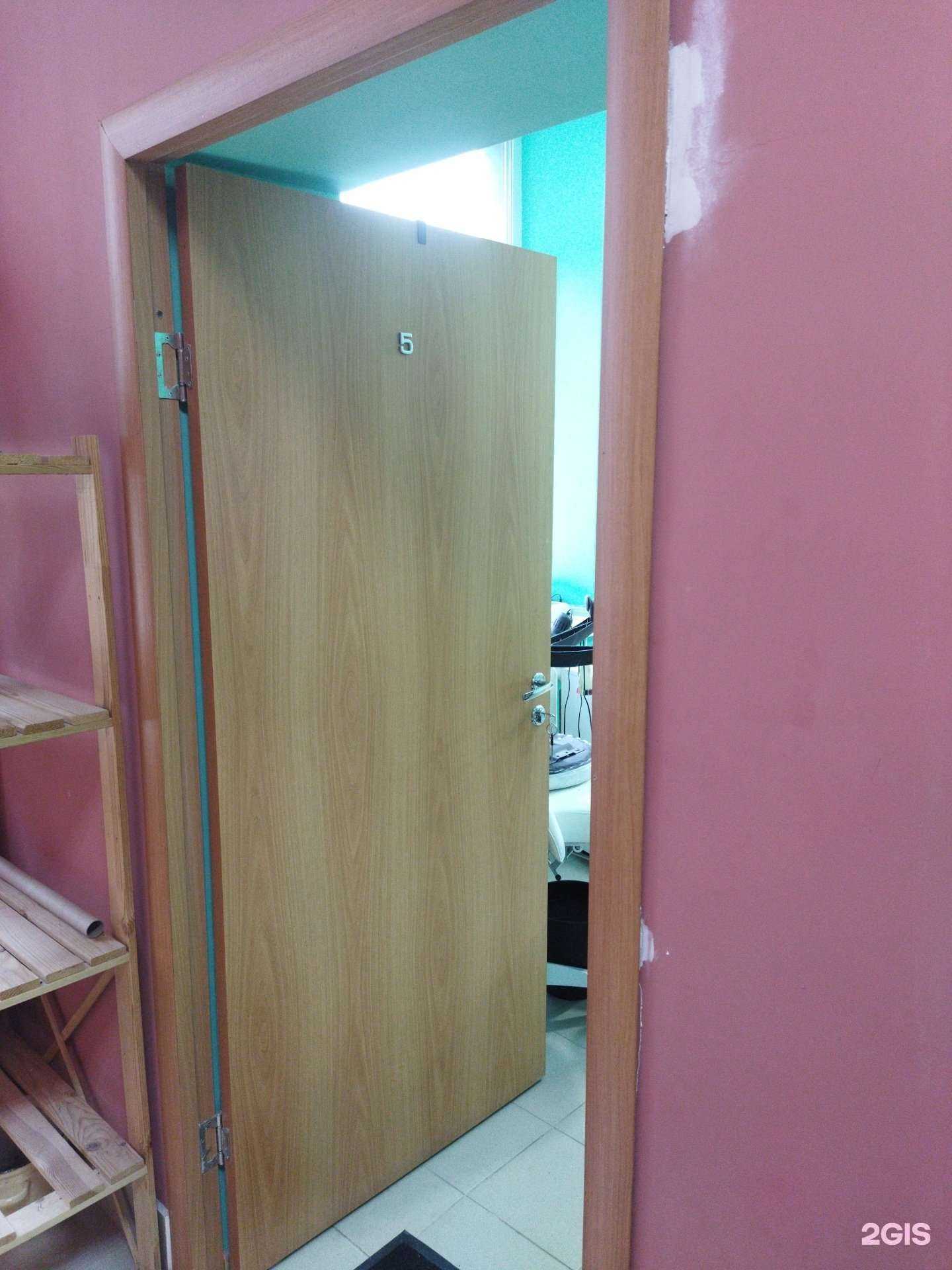 Отзывы на компанию Маникюрная студия в Ялуторовске c фото