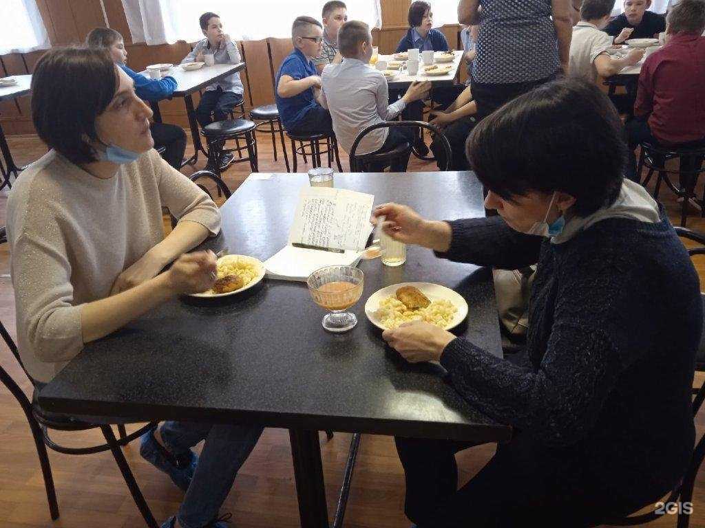 Отзывы на компанию Средняя общеобразовательная школа №35 им. летчика-космонавта Героя Советского Союза П.И. Беляева в г. Вологда c фото