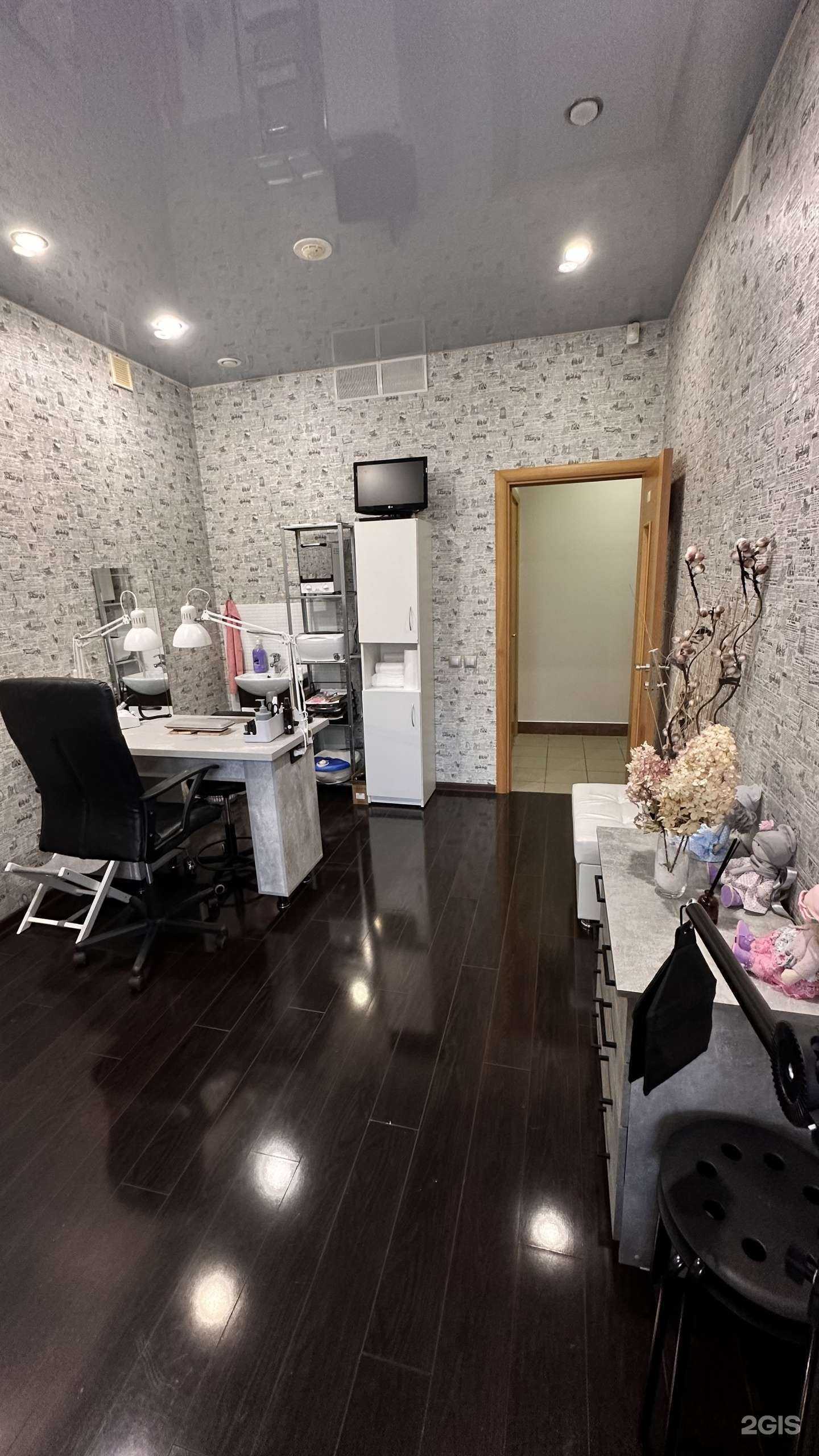 Отзывы на компанию Студия маникюра и педикюра в Екатеринбурге c фото