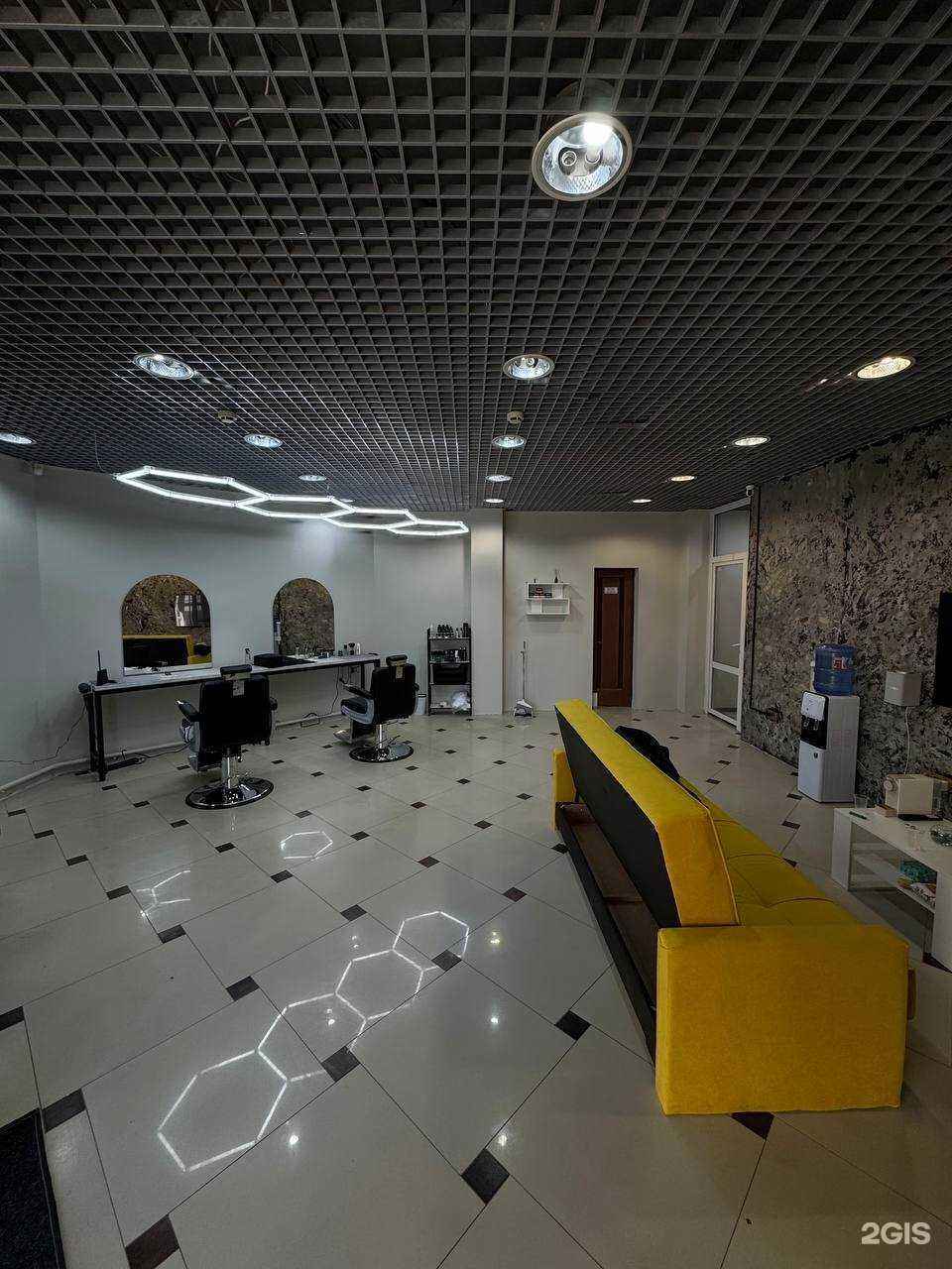 Отзывы на компанию Lezvie Barbershop в Оренбурге c фото