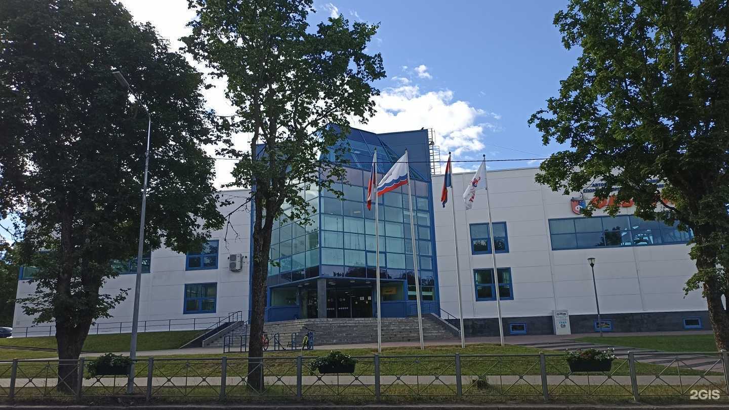 Отзывы на компанию Спортивно-зрелищный комплекс Фаворит в Выборге c фото