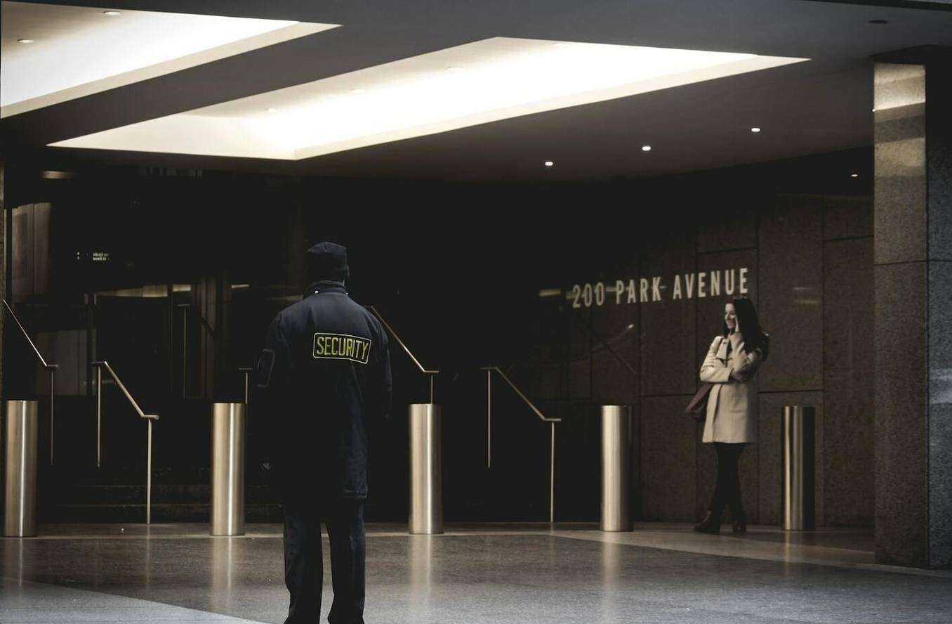 Отзывы на компанию Безопасный квартал в Сургуте c фото