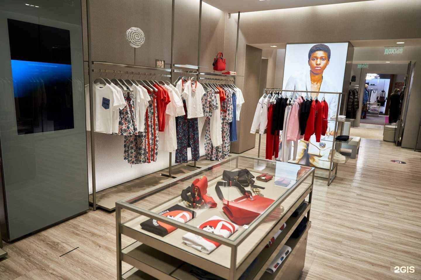 Отзывы на компанию Emporio Armani в г. Новосибирск c фото