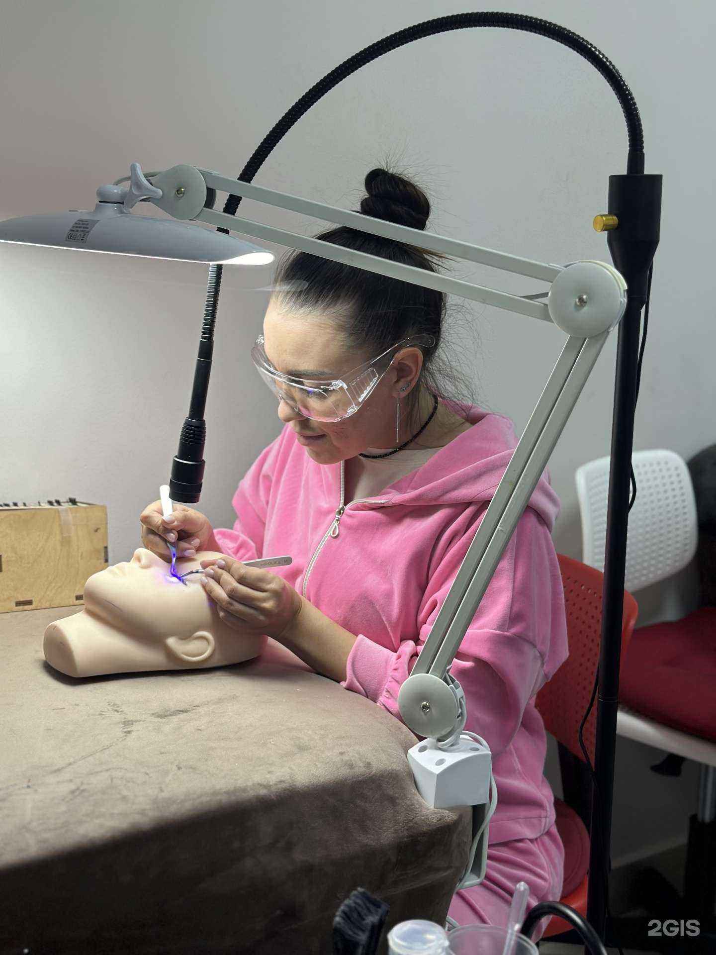 Отзывы на компанию Школа-студия по наращиванию ресниц  в Казани c фото