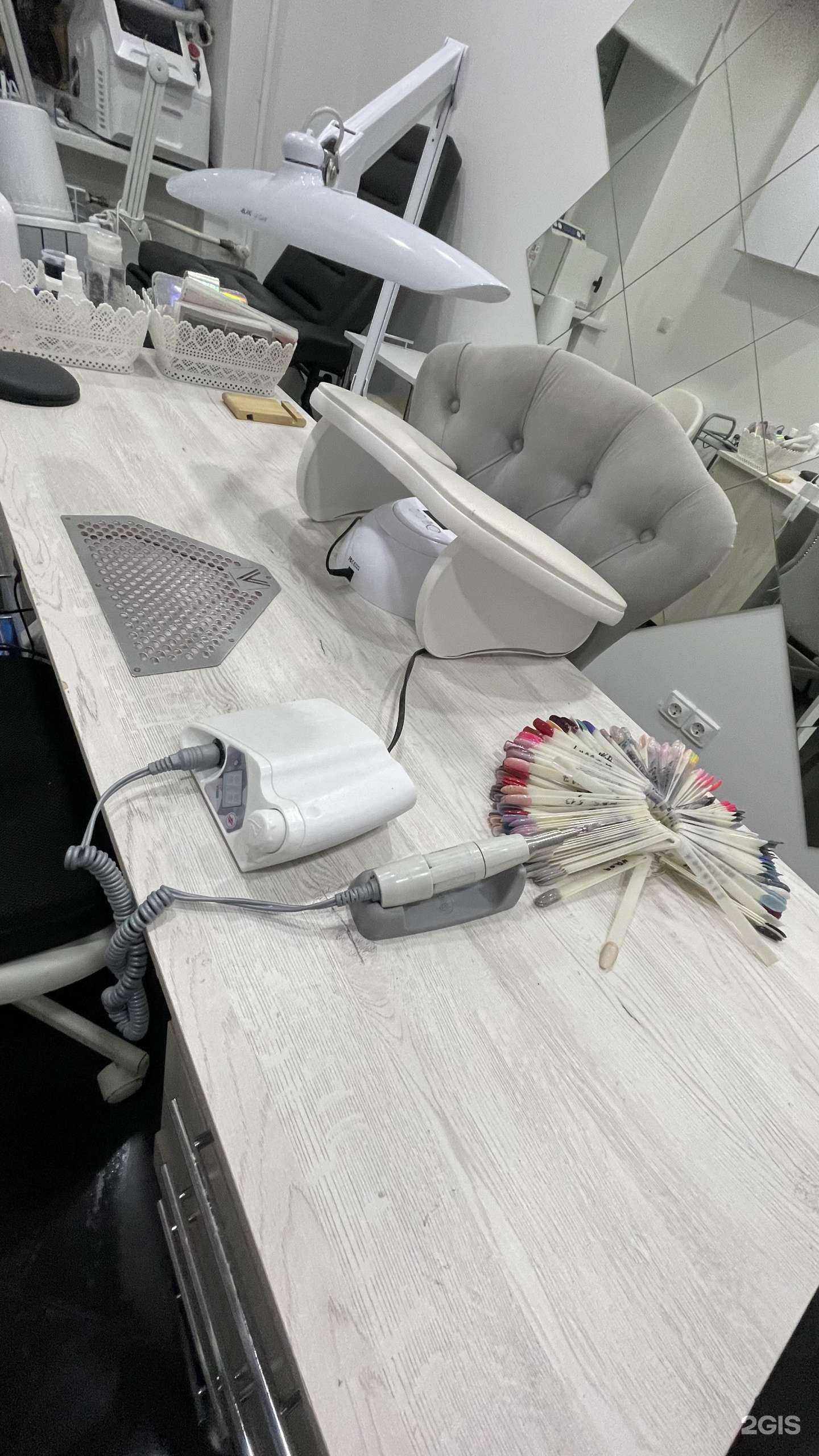 Отзывы на компанию Кабинет маникюра, педикюра и коррекции фигуры в Екатеринбурге c фото