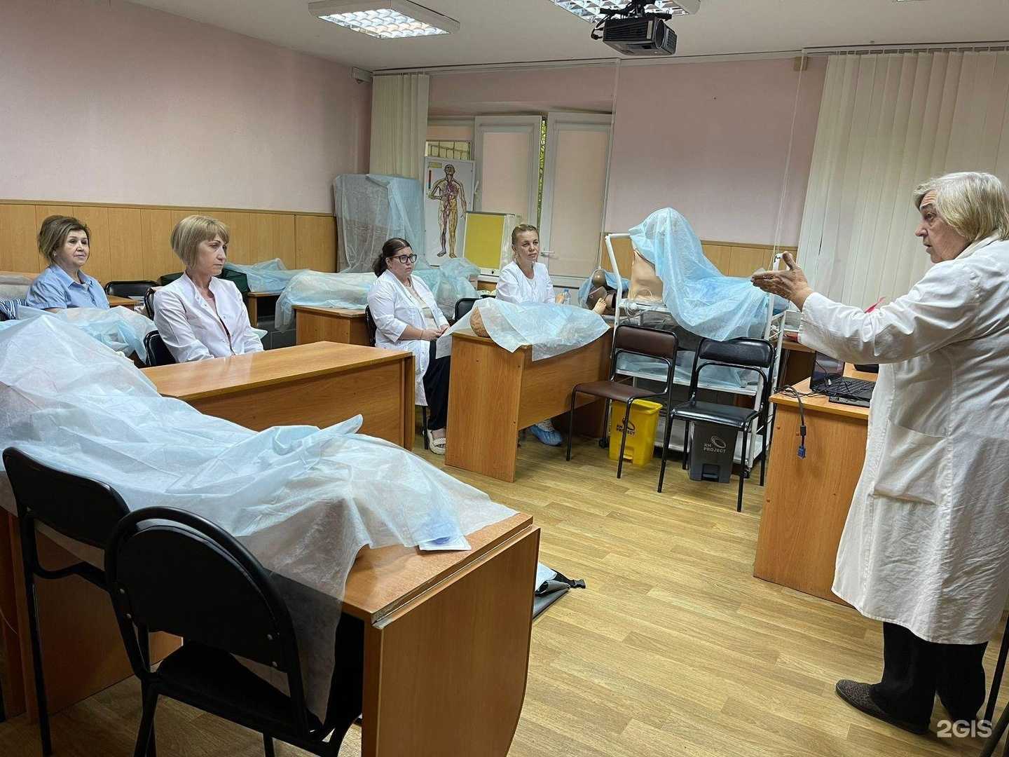 Отзывы на компанию Центр повышения квалификации специалистов со средним медицинским и фармацевтическим образованием Ростовской области в г. Ростов-на-Дону c фото