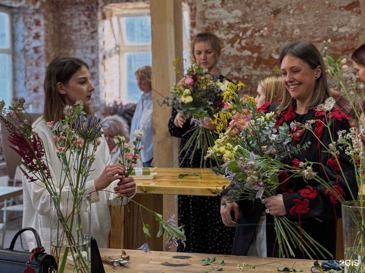 Отзывы на компанию Арт-клуб Design&Букет в Нижнем Новгороде c фото